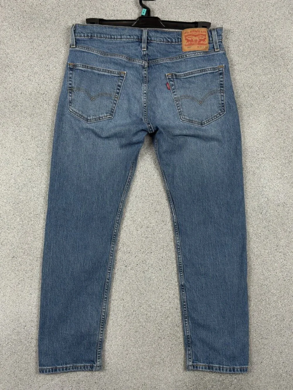 Levi's 502 Taper Men's Jeans 33x30 Blue Medium Wash Work Casual Tapered Denim